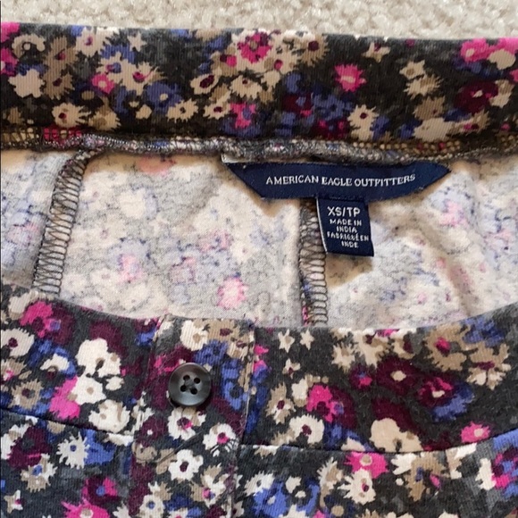 Floral American Eagle skirt - Picture 3 of 3